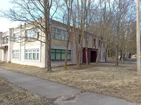 Административное здание - контора по адресу: Витебская обл., Бешенковичский р-н, Бочейковский с/с, аг. Двор Низголово. Административное здание - контора по адресу: Витебская обл., Бешенковичский р-н, Бочейковский с/с, аг. Двор Низголово.