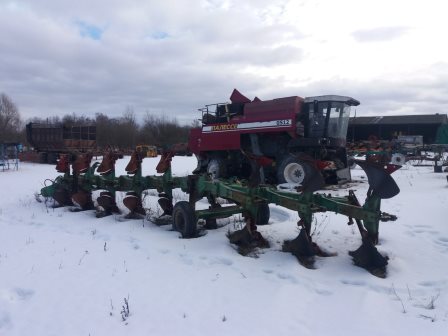 Плуг полунавесной оборотный ППО-8-40-К (с рессорной защитой), 2011 г.в.