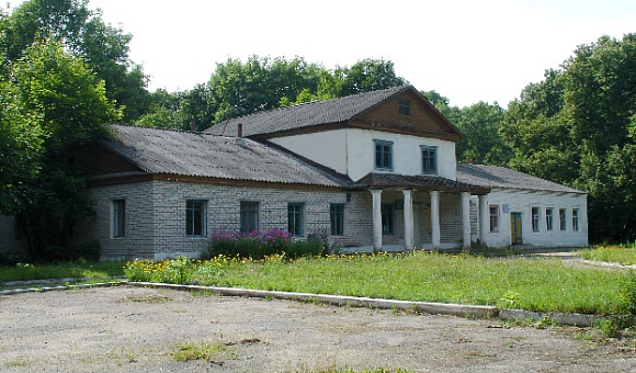 Здание (панский дом) Витебская обл., Миорский район, д. Каменполье ОАО «Миорский райагросервис»