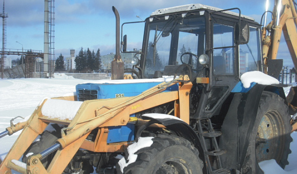 Погрузчик –экскаватор А-310 ПЭ на шасси БЕЛАРУС 82П, 2008 г.в. Погрузчик –экскаватор А-310 ПЭ на шасси БЕЛАРУС 82П, 2008 г.в.