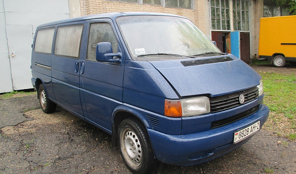 Лот №1. Легковой автомобиль Volkswagen Transporter, 1999 года  выпуска