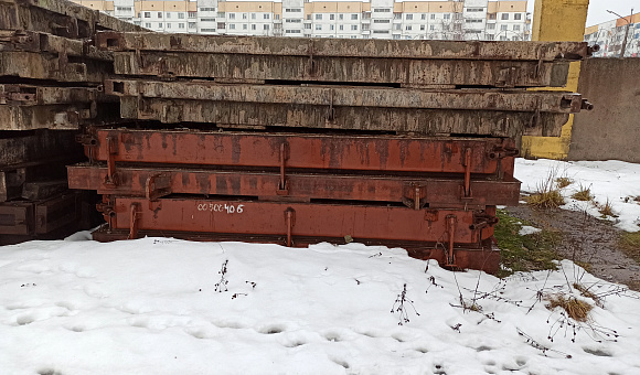 Лот №73. Форма стеновых панелей 3Н2 инв. №00300405, размеры 4,19х0,35х3,07 м. Лот №73. Форма стеновых панелей 3Н2 инв. №00300405, размеры 4,19х0,35х3,07 м.
