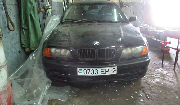 Лот № 1. Легковой седан BMW 316, 2000 года выпуска