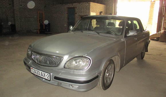 Лот № 3. Легковой автомобиль  GAZ-31105, 2007 г.в., peг. знак 2433 АХ-2, кузов (рама) X9631105071388495 31105070160568,  цвет – серебристый.