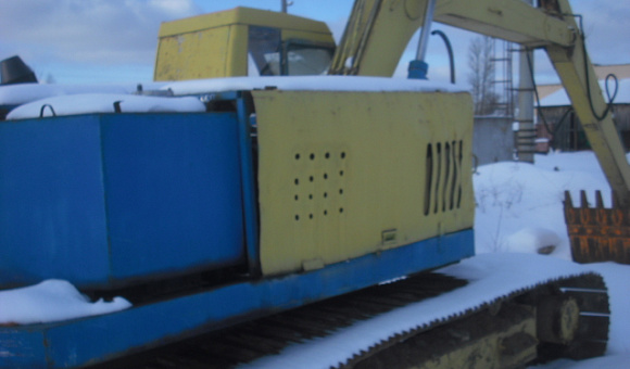 Экскаватор ЭО-3223 кат. F, 2009 г.в. Экскаватор ЭО-3223 кат. F, 2009 г.в.