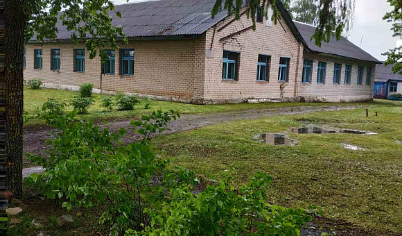 Комплекс капитальных строений Гритунской детский сад-базовой школы  (3 здания), Браславский район, д.Гирейши, ул. Школьная, 10, 10/2, 10А