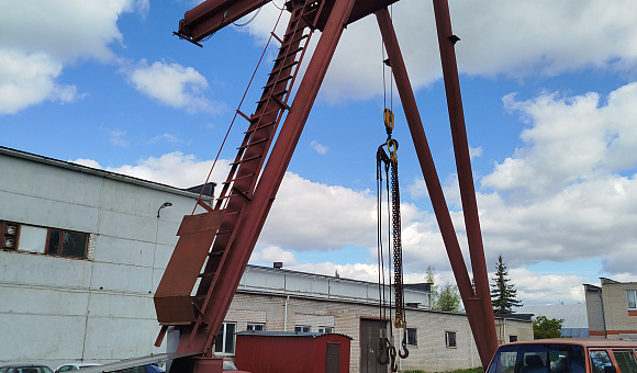 Лот № 1. Кран козловой ККТ-5 в комплекте с электротельфером и подкрановыми путями  (50 м), 1991 года выпуска