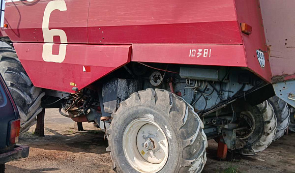 Комбайн  зерноуборочный  КЗС 1218-10 Палессе  5851  инв.№10381