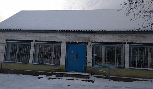 Неиспользуемое здание магазина Неиспользуемое здание магазина