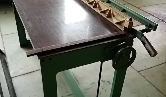 Лот № 5. Рубилка КН-1М, инв. № 00027.