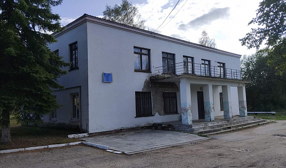 Административное здание и движимое имущество Административное здание и движимое имущество