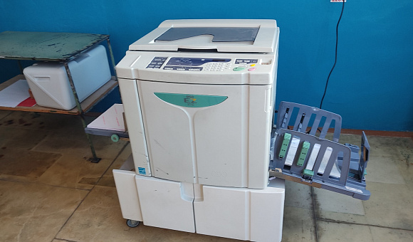Лот № 11. Машина трафаретной печати в комплекте RISO EZ371, инв. № 00318.