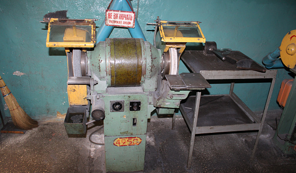  Станок точильно-шлифовальный 3К634, Н, абразив, 0,385 т.н, инв. №4950