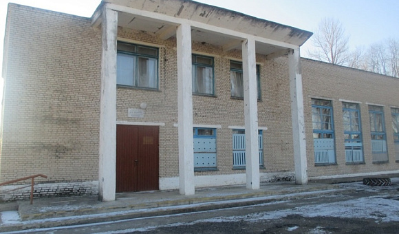 Здание сельского дома культуры, инв.222/С-37467   Поставский район, Волковский с/с,  д. Ляховщина, ул. Советская, 5