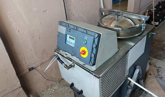 Лот № 3.Устройство для очистки – регенератор растворителя IST62 ATEX, инв. № 00317. Оборудование и инвентарь